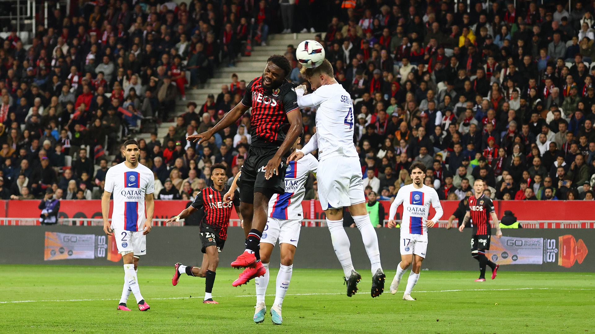 PSG-Nice : Simons rate son tir au but et envoie le Gym en quart de Coupe de  France Paris trop médiocre Revivez le match en direct avec nous